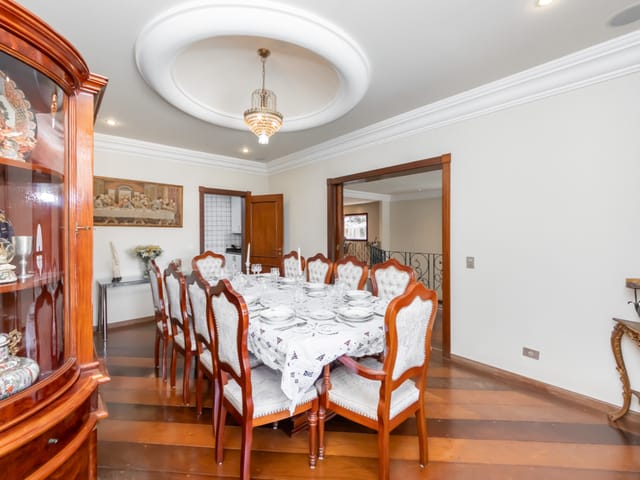 Casa com 1104m² 4 quartos e 6 banheiros, à venda, no bairro Alto da Boa Vista em São Paulo