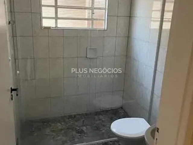 Casa com 300m² 3 quartos e 2 banheiros, à venda, no bairro Jardim Gonçalves em Sorocaba