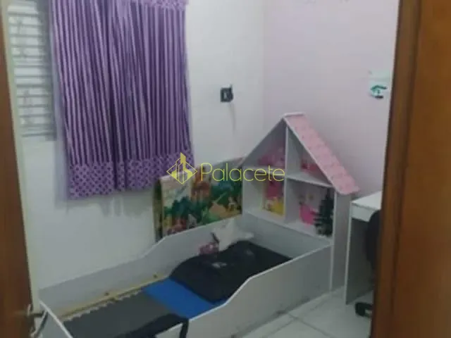 Casa com 125m² 2 quartos e 2 banheiros, à venda, no bairro Parque Senhor do Bonfim em Taubaté