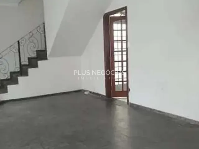 Casa com 300m² 6 quartos e 2 banheiros, à venda, no bairro Cidade Jardim em Sorocaba