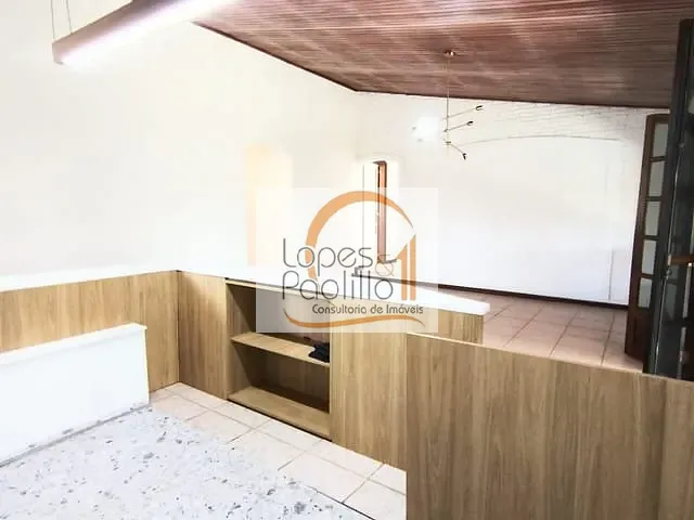 Casa com 600m² 3 quartos e 4 banheiros, para alugar, no bairro Vila Santista em Atibaia
