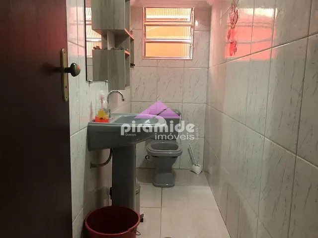 Casa com 130m² 3 quartos e 3 banheiros, à venda, no bairro Vila das Flores em São José dos Campos