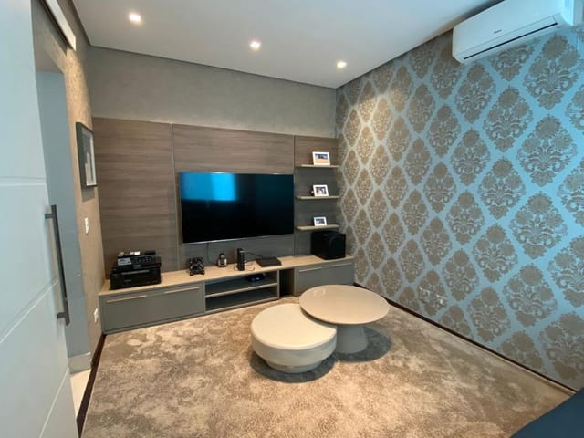 Casa com 441m² 4 quartos e 5 banheiros, à venda, no bairro Alphaville em Santana de Parnaíba