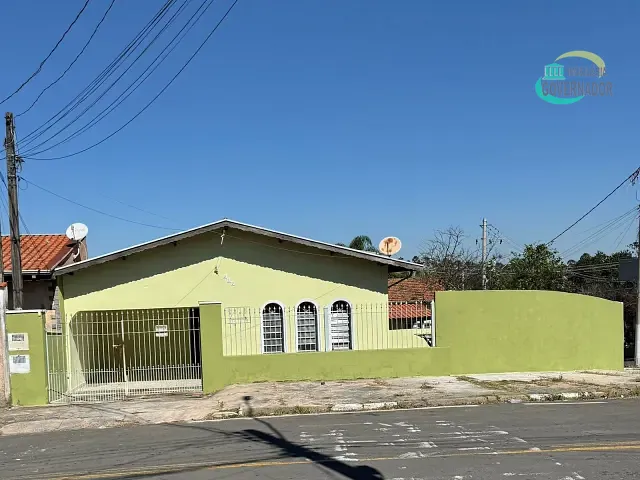 Casa com 250m² 2 quartos e 1 banheiro, à venda, no bairro Parque Santa Bárbara em Campinas