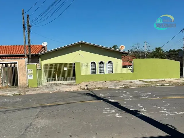 Casa com 250m² 2 quartos e 1 banheiro, à venda, no bairro Parque Santa Bárbara em Campinas