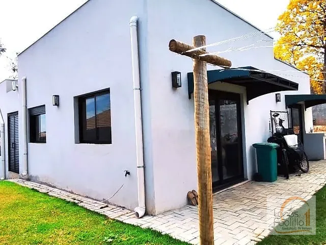 Casa com 780m² 3 quartos e 2 banheiros, à venda, no bairro Estância Santa Maria do Portão em Atibaia