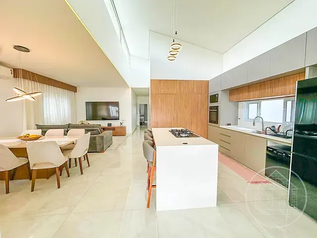 Casa com 310m² 3 quartos e 2 banheiros, à venda, no bairro jardim casa grande em São Paulo