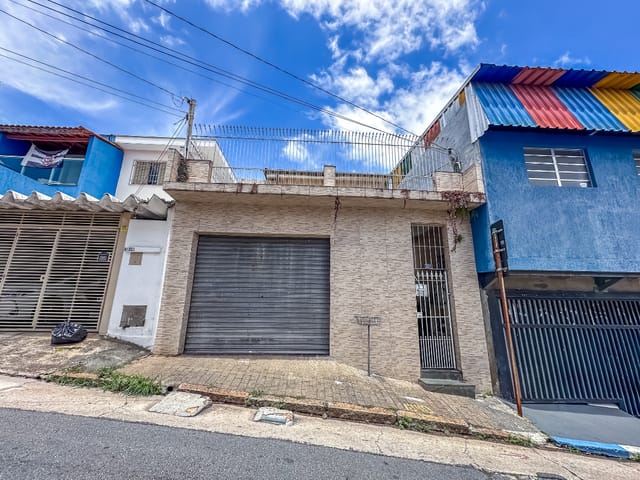 Casa com 195m² 2 quartos e 2 banheiros, à venda, no bairro Vila Pereira Cerca em São Paulo