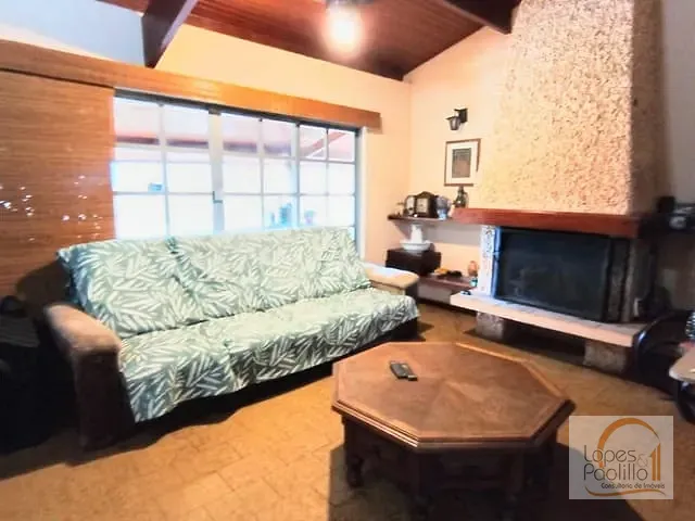 Casa com 3500m² 3 quartos e 5 banheiros, à venda ou para alugar, no bairro Jardim Paulista em Atibaia