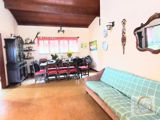 Casa com 3500m² 3 quartos e 5 banheiros, à venda ou para alugar, no bairro Jardim Paulista em Atibaia
