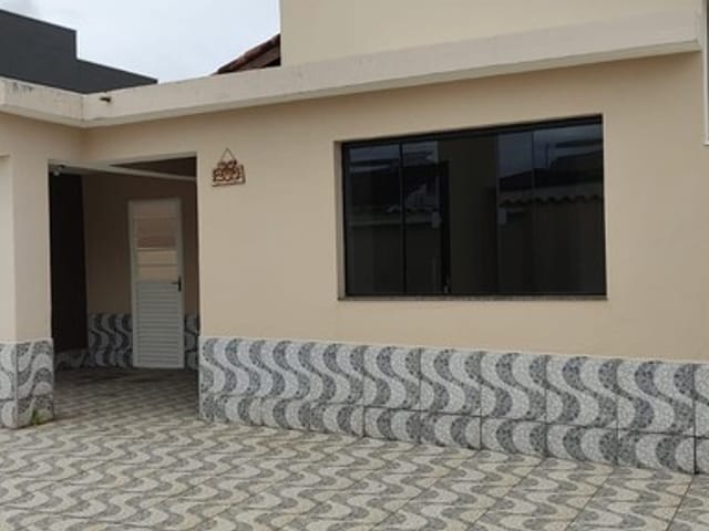 Casa com 250m² 3 quartos e 2 banheiros, à venda, no bairro Jardim Maria Augusta em Taubaté