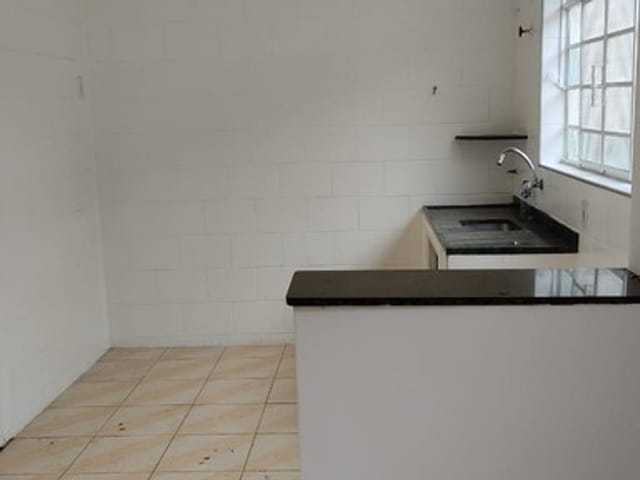 Casa com 250m² 3 quartos e 2 banheiros, à venda, no bairro Jardim Maria Augusta em Taubaté