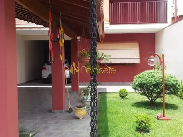Casa com 392m² 7 quartos e 3 banheiros, à venda, no bairro São Benedito em Pindamonhangaba