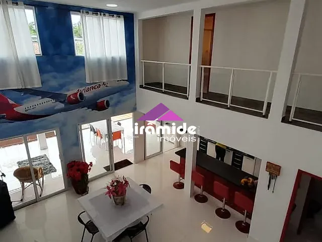 Casa com 360m² 3 quartos e 3 banheiros, à venda, no bairro Jardim Britânia em Caraguatatuba