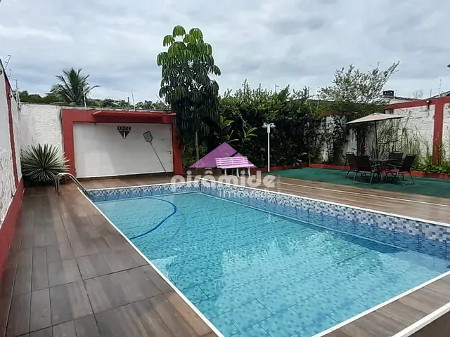 Casa com 360m² 3 quartos e 3 banheiros, à venda, no bairro Jardim Britânia em Caraguatatuba