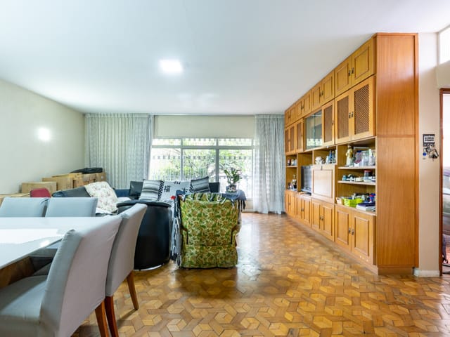 Casa com 414m² 3 quartos e 2 banheiros, à venda, no bairro Jardim Jussara em São Paulo