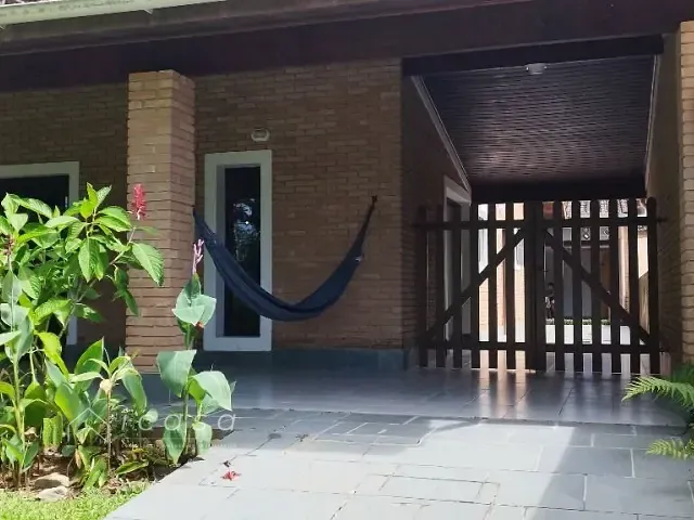 Casa com 377m² 4 quartos e 4 banheiros, à venda, no bairro Lagoinha em Ubatuba