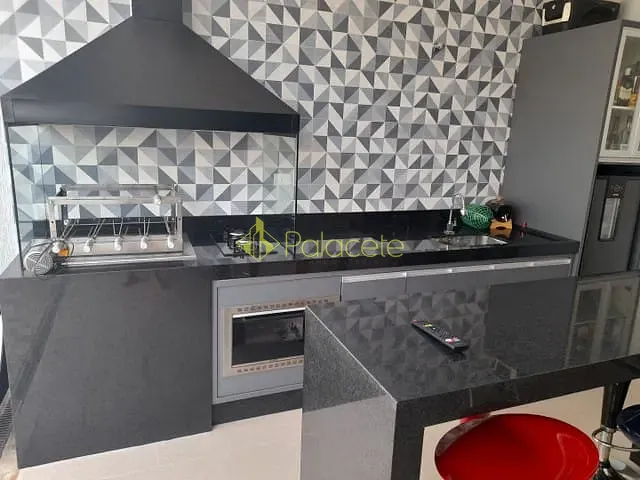 Casa 3 quartos e 3 banheiros, à venda, no bairro Parque São Cristóvão em Taubaté
