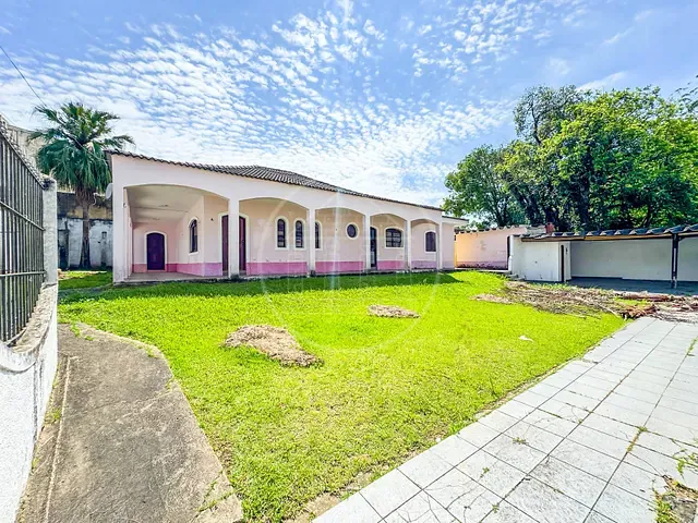 Casa com 800m² 3 quartos e 3 banheiros, para alugar, no bairro Jardim Casa Grande em São Paulo