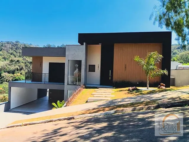 Casa 3 quartos e 5 banheiros, à venda, no bairro Condominio Quintas da Boa Vista em Atibaia