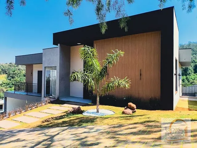 Casa 3 quartos e 5 banheiros, à venda, no bairro Condominio Quintas da Boa Vista em Atibaia