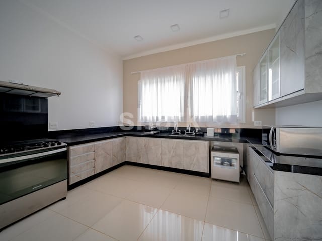 Casa com 1800m² 6 quartos e 7 banheiros, à venda, no bairro Loteamento Residencial Parque Terras de Santa Cecília em Itu