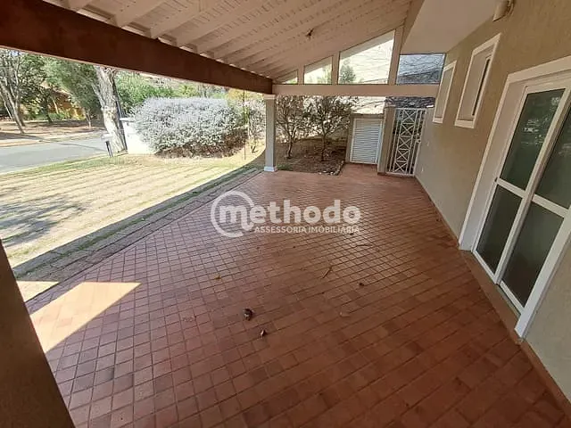 Casa com 722m² 3 quartos e 3 banheiros, para alugar, no bairro Loteamento Alphaville Campinas em Campinas
