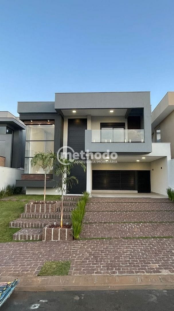 Casa, 3 quartos, 303 m² - Foto 1