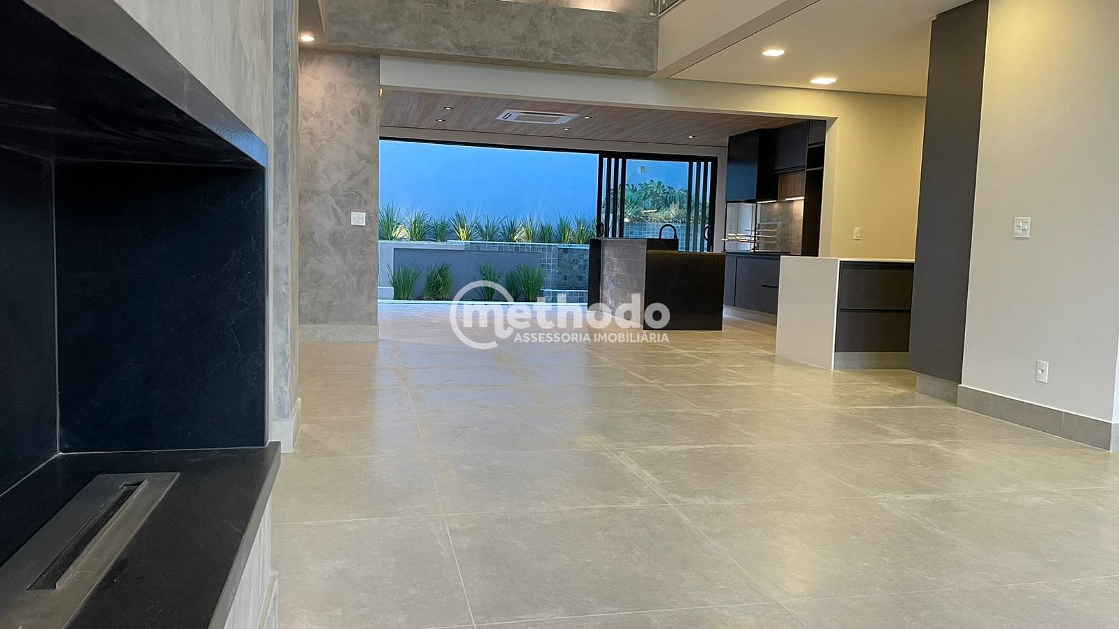 Casa, 3 quartos, 303 m² - Foto 3