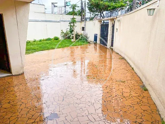 Casa com 240m², para alugar, no bairro Vila Mascote em São Paulo