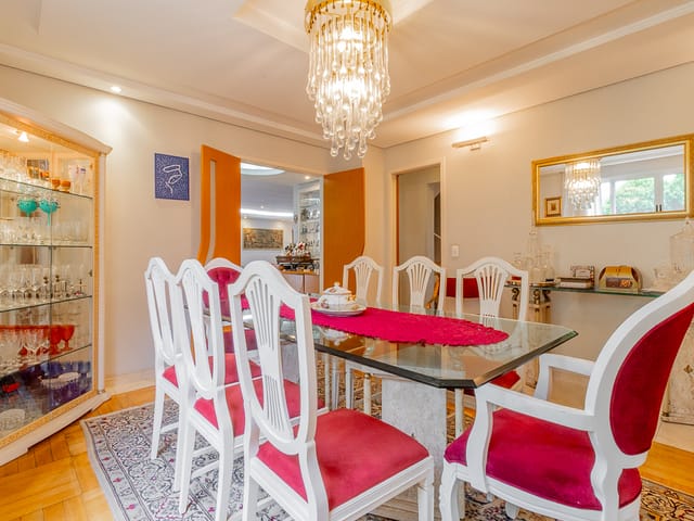 Casa com 500m² 4 quartos e 6 banheiros, à venda, no bairro Morumbi em São Paulo