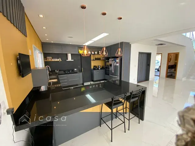 Casa com 1000m² 5 quartos e 5 banheiros, à venda, no bairro Tapanhão em Jambeiro