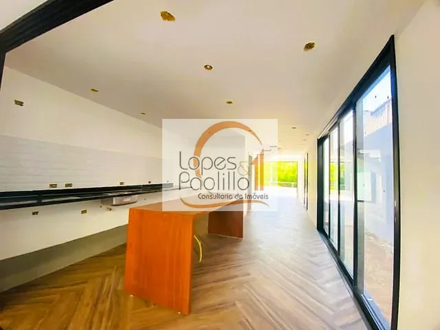 Casa com 180m² 3 quartos e 1 banheiro, à venda, no bairro Jardim Tapajós em Atibaia