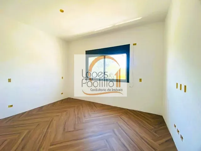 Casa com 180m² 3 quartos e 1 banheiro, à venda, no bairro Jardim Tapajós em Atibaia