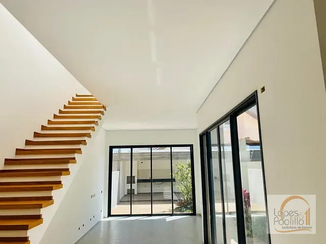 Casa com 200m² 3 quartos e 3 banheiros, à venda, no bairro Loteamento Loanda em Atibaia