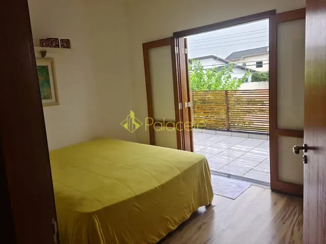 Casa com 428m² 4 quartos e 4 banheiros, à venda, no bairro Nossa Senhora do Perpétuo Socorro em Pindamonhangaba