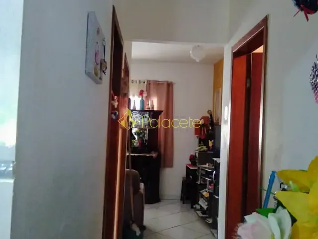 Casa com 250m² 3 quartos e 1 banheiro, à venda, no bairro Vila Suiça em Pindamonhangaba