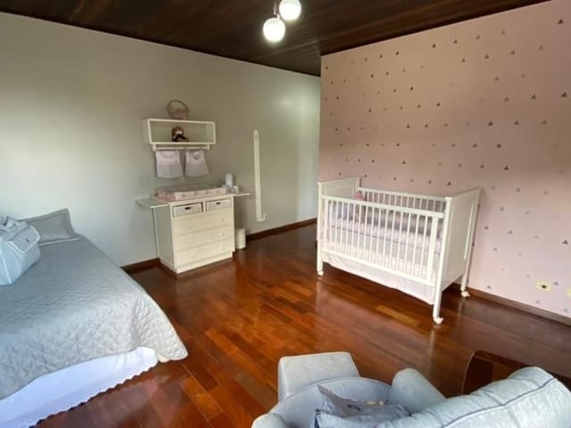 Casa com 808m² 4 quartos e 6 banheiros, à venda, no bairro Alphaville em Santana de Parnaíba
