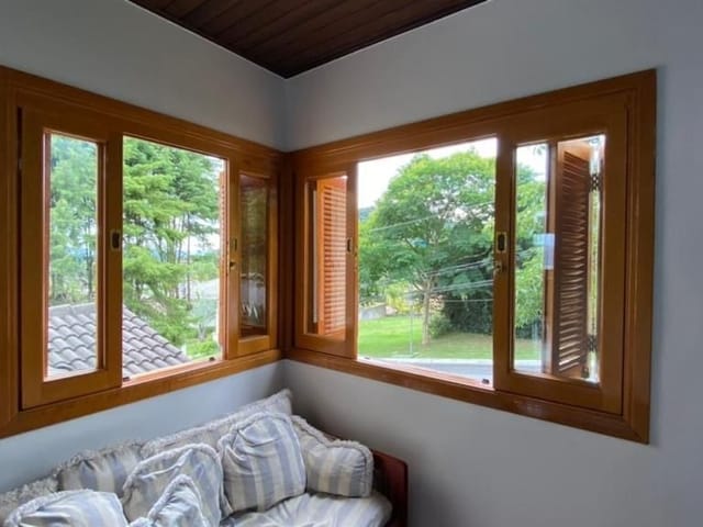 Casa com 808m² 4 quartos e 6 banheiros, à venda, no bairro Alphaville em Santana de Parnaíba