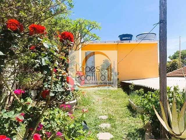 Casa com 800m² 2 quartos e 3 banheiros, à venda, no bairro Jardim Maracanã em Atibaia
