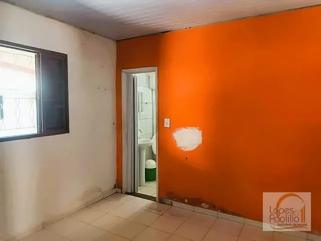 Casa com 800m² 2 quartos e 3 banheiros, à venda, no bairro Jardim Maracanã em Atibaia