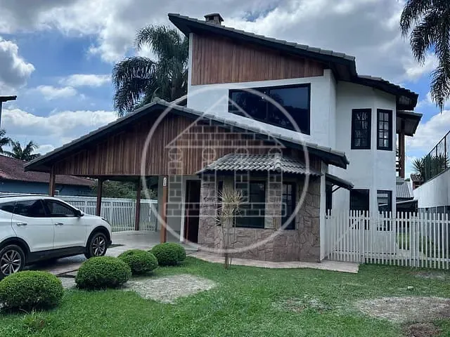 Casa 4 quartos e 6 banheiros, à venda, no bairro Fazenda da Ilha em Embu-Guaçu