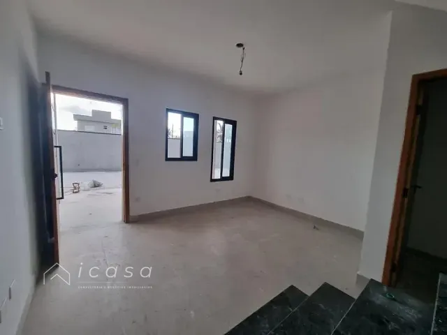 Casa com 148m² 2 quartos e 2 banheiros, à venda, no bairro Jardim Mariella em Caraguatatuba