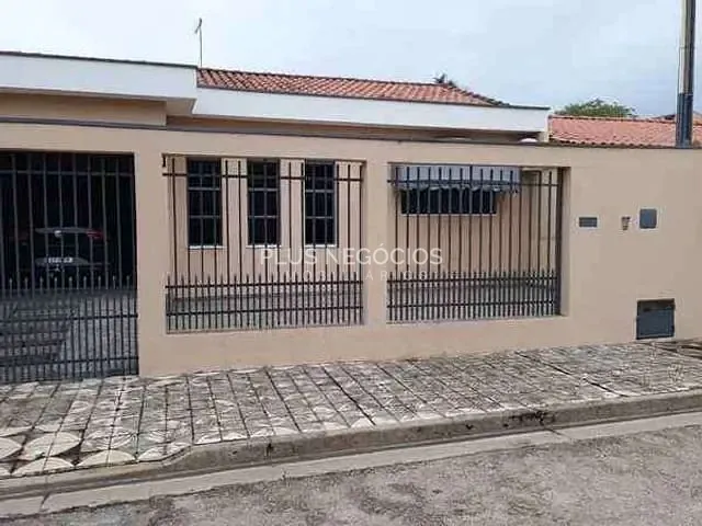 Casa com 300m² 3 quartos e 4 banheiros, à venda, no bairro Além Ponte em Sorocaba