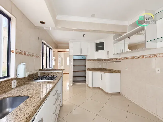 Casa com 100m² 3 quartos e 3 banheiros, à venda ou para alugar, no bairro Vila Lunardi em Campinas