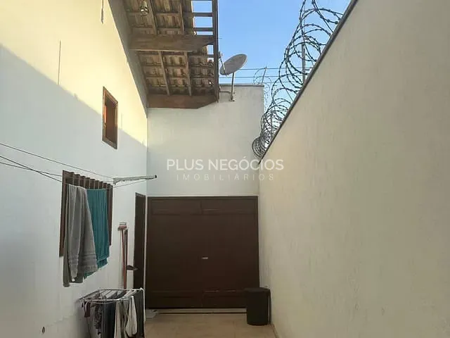 Casa com 300m² 3 quartos e 4 banheiros, à venda, no bairro Jardim Zulmira em Sorocaba