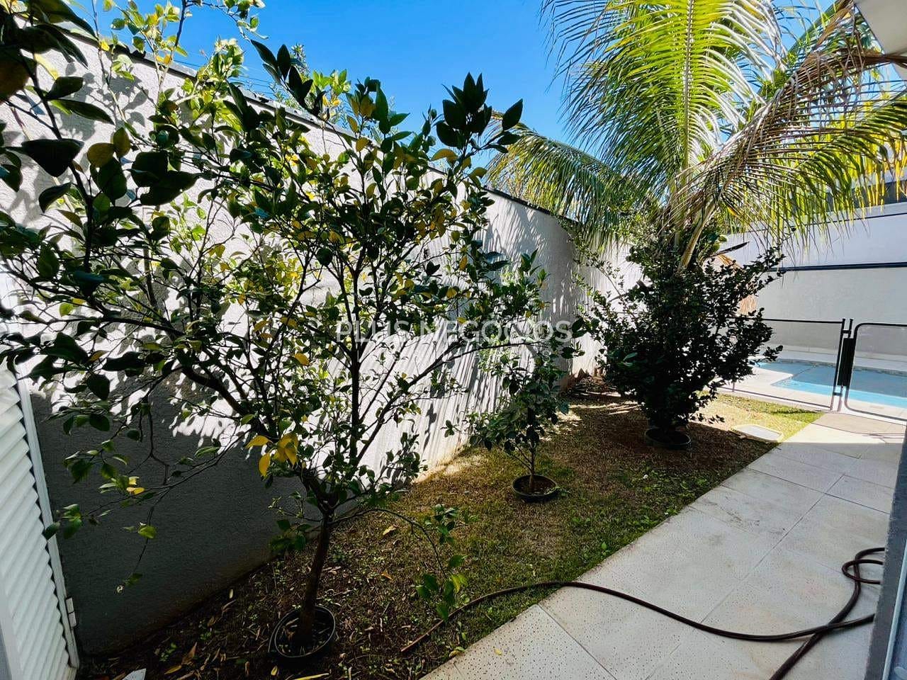 Casa à venda com 4 quartos, 296m² - Foto 35