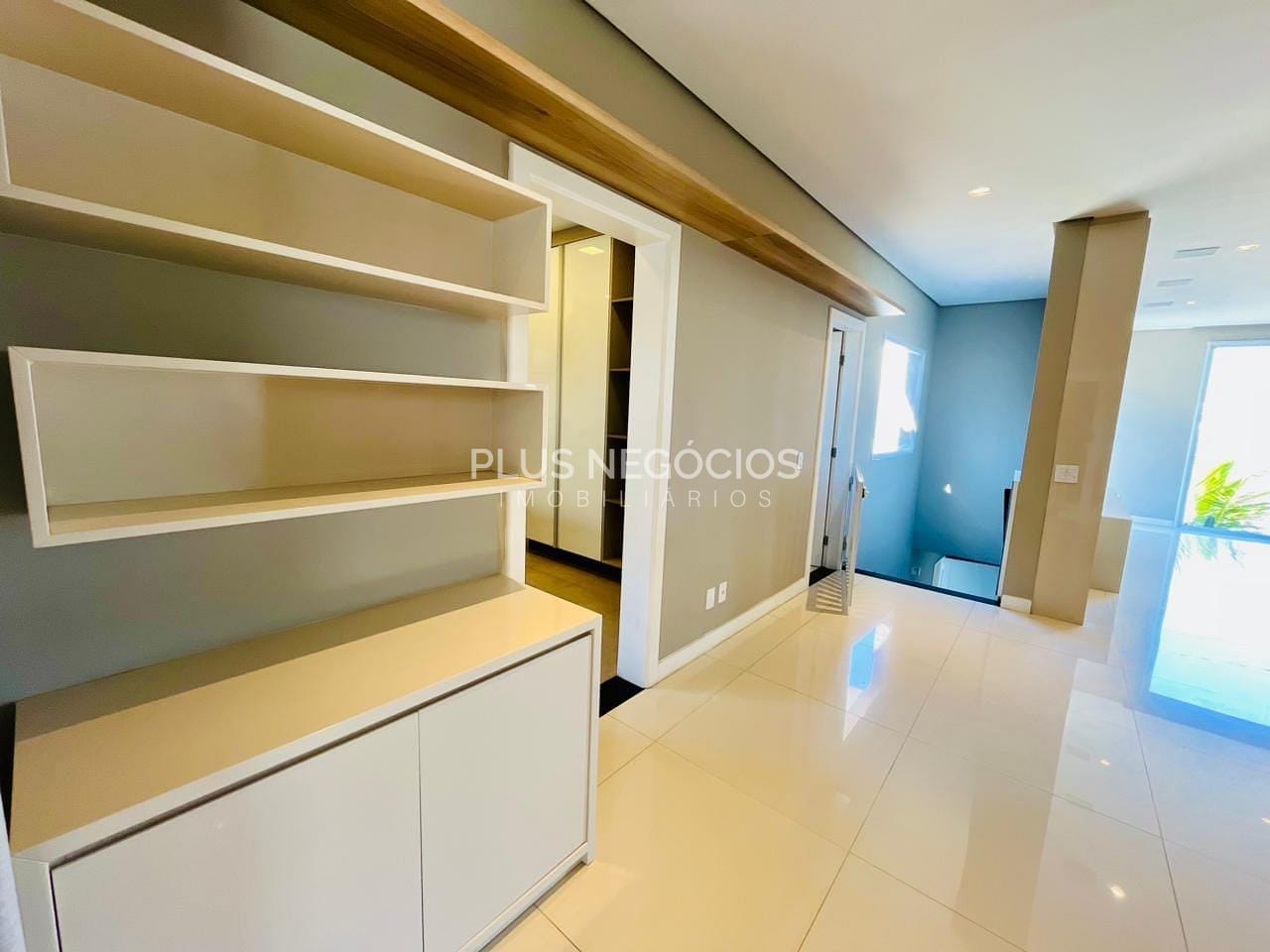 Casa à venda com 4 quartos, 296m² - Foto 16