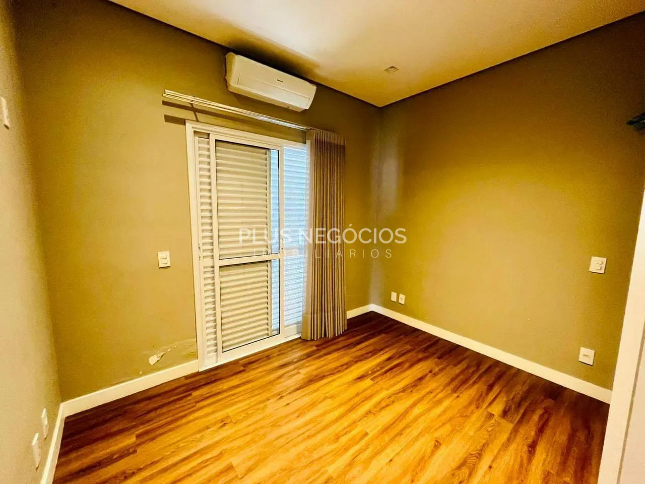 Casa, 4 quartos, 296 m² - Foto 32