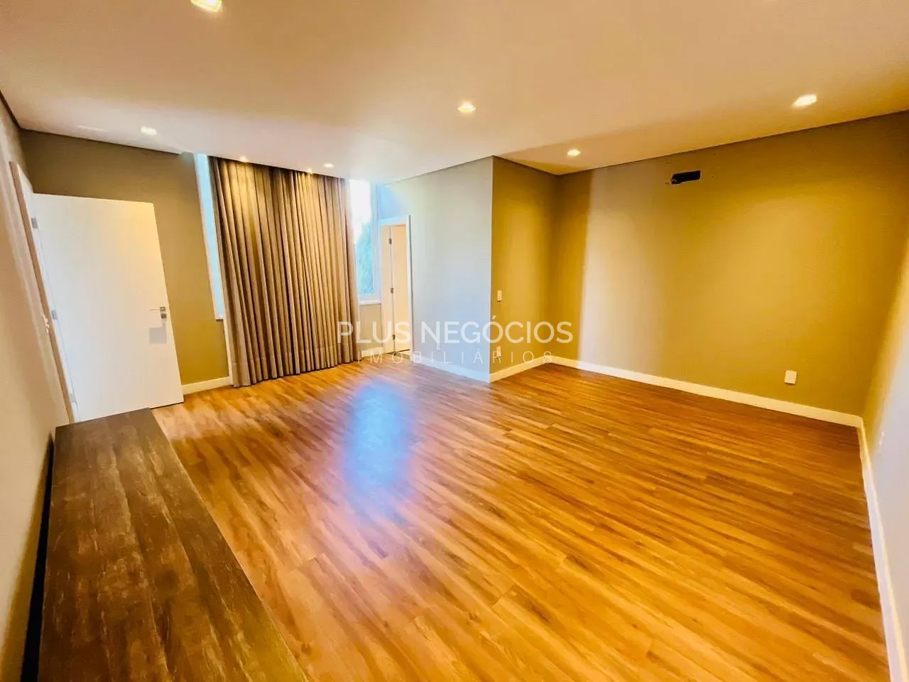 Casa, 4 quartos, 296 m² - Foto 38
